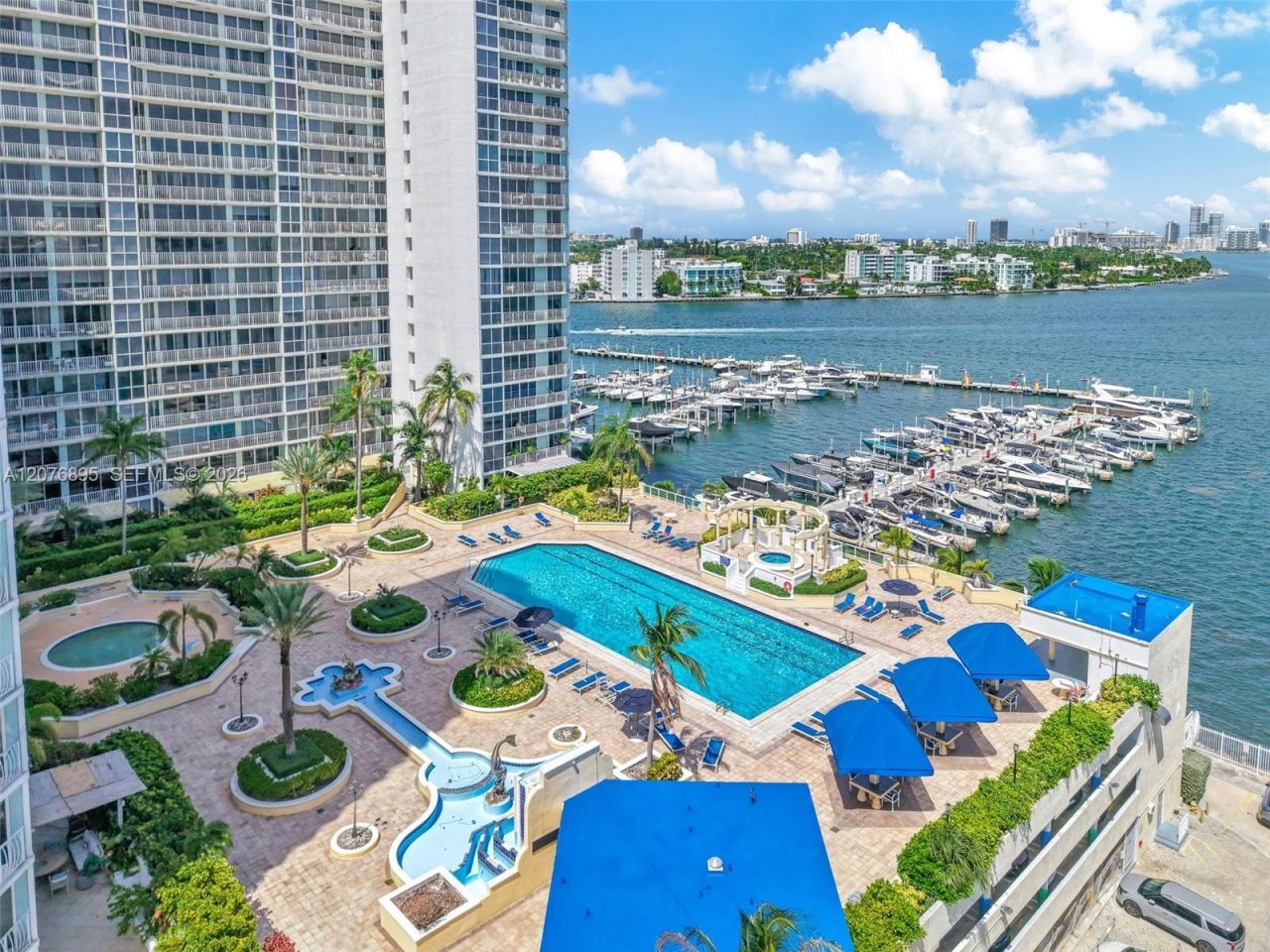 7601 E Treasure Dr, Unit 1419, North Bay Village, FL 33141 Photo