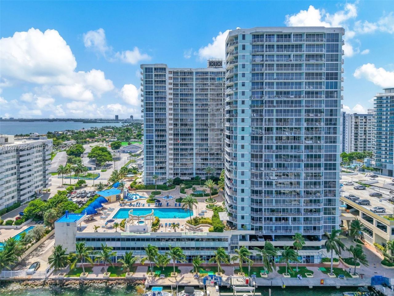 7601 E Treasure Dr, Unit 1419, North Bay Village, FL 33141 Photo