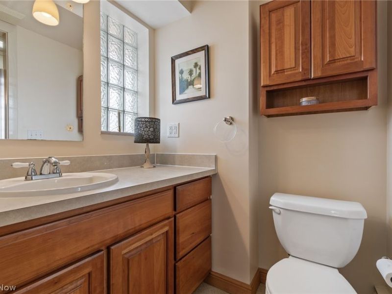 82 Whitefriars Drive, Akron, OH 44319 Photo 29