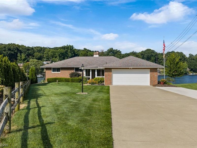 82 Whitefriars Drive, Akron, OH 44319 Photo 49
