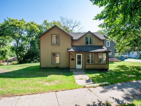 422 N Cleveland Avenue , Fergus Falls, MN 56537