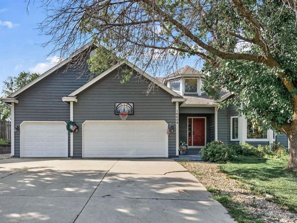 16609 Illinois Avenue , Lakeville, MN 55044