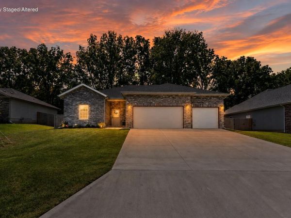 434 E Logan Street, Willard, MO 65781