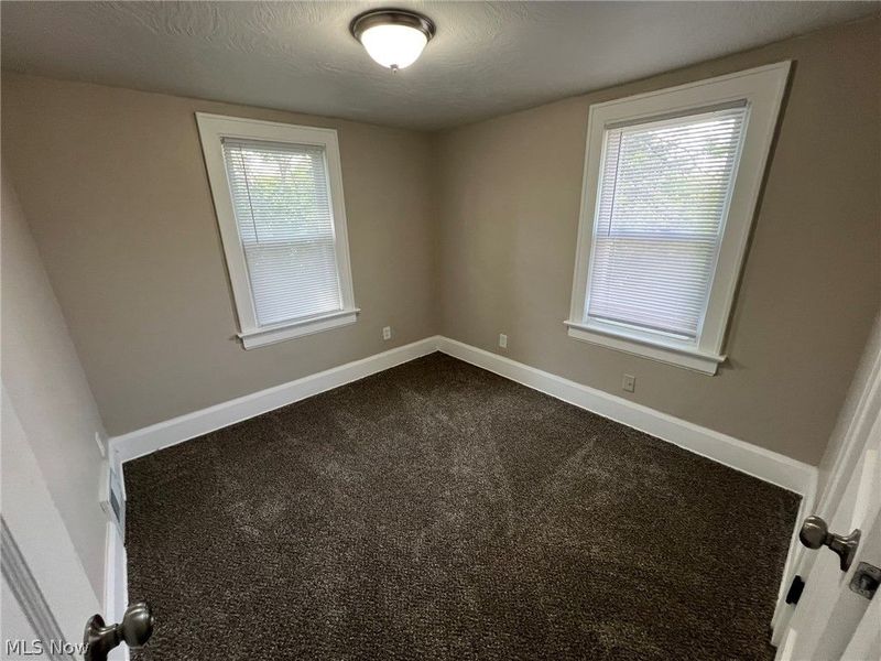 784 Rosamond Avenue, Akron, OH 44307 Photo 15