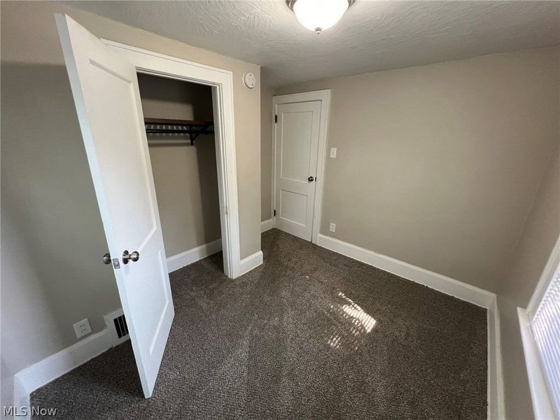 784 Rosamond Avenue, Akron, OH 44307 Photo 18