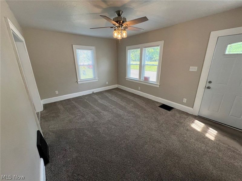 784 Rosamond Avenue, Akron, OH 44307 Photo 6