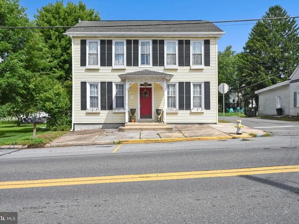 100 N LANCASTER STREET, JONESTOWN, PA 17038