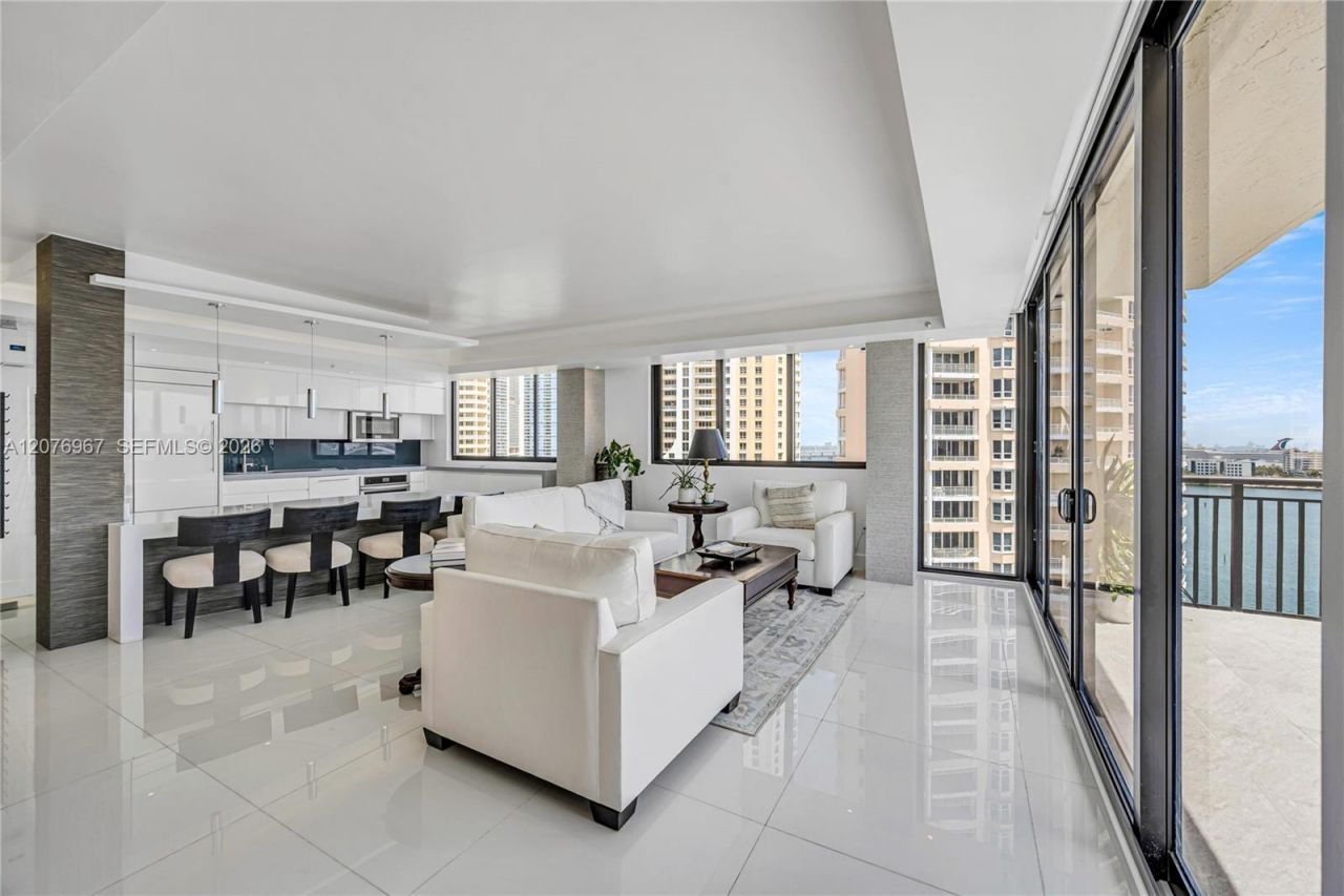 540 Brickell Key Dr , Unit 1820, Miami, FL 33131 Photo