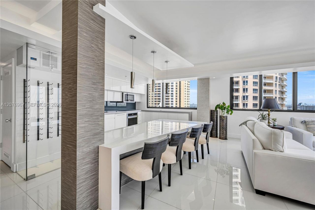 540 Brickell Key Dr , Unit 1820, Miami, FL 33131 Photo