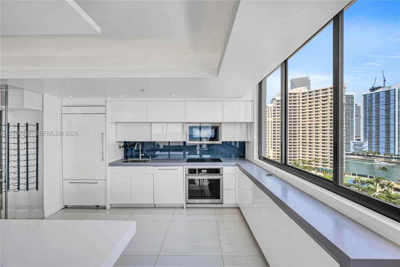 540 Brickell Key Dr , Unit 1820, Miami, FL 33131 Photo