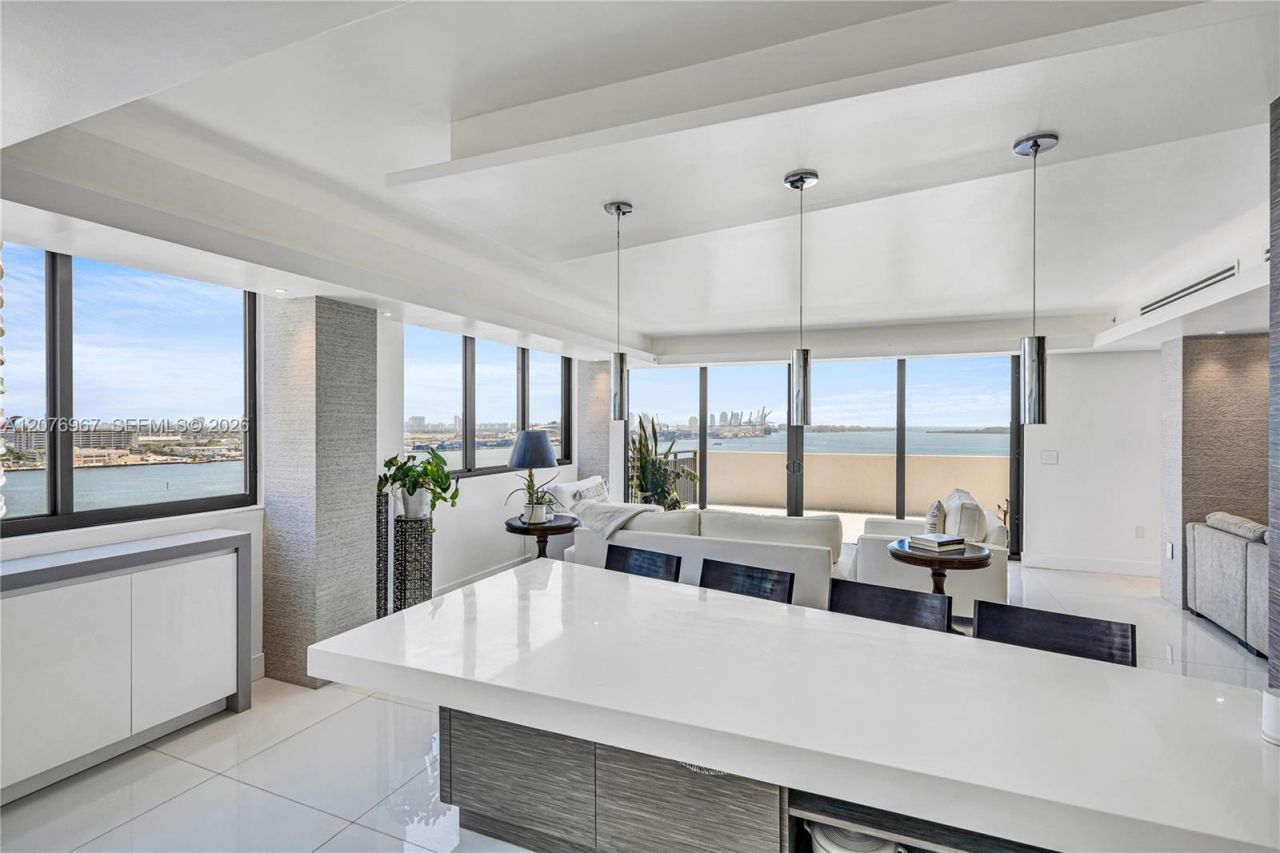540 Brickell Key Dr , Unit 1820, Miami, FL 33131 Photo