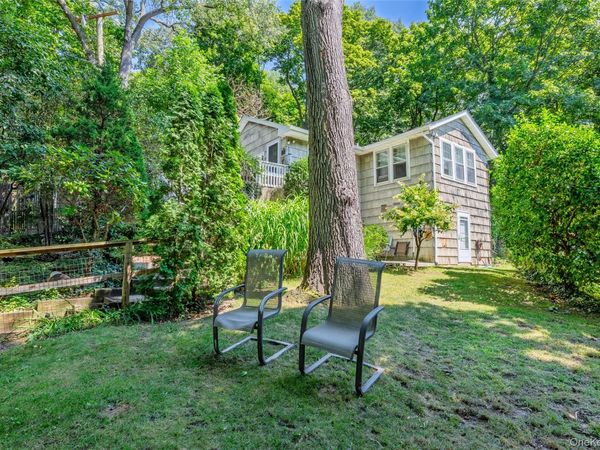3 Lane M , Huntington, NY 11743
