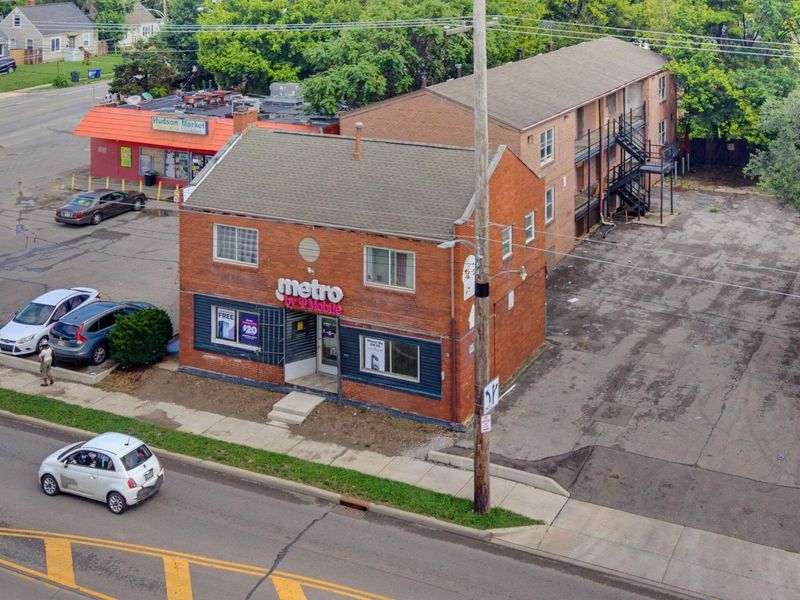 1084-1086 E Hudson Street, Columbus, OH 43211 Photo 2