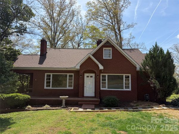 1631 Maple Avenue , Albemarle, NC 28001