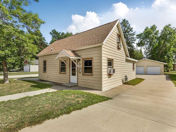316 6th Street S, Sauk Rapids, MN 56379