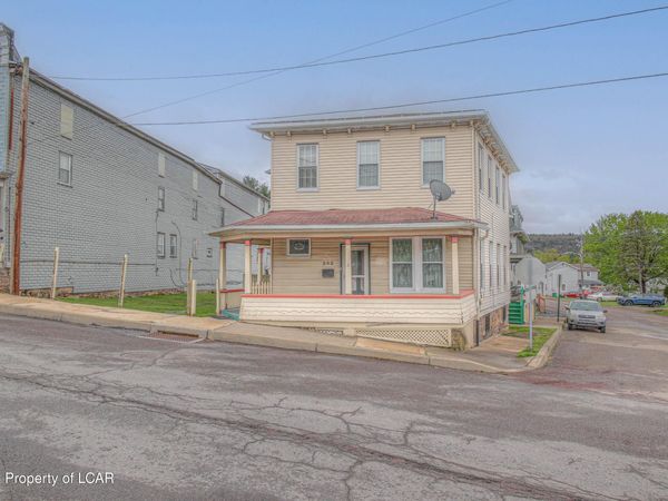 202 1st Street, Weatherly, PA 18255