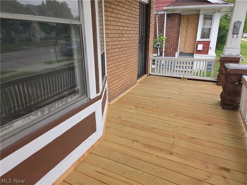 13609 Caine Avenue, Cleveland, OH 44105 Photo 2