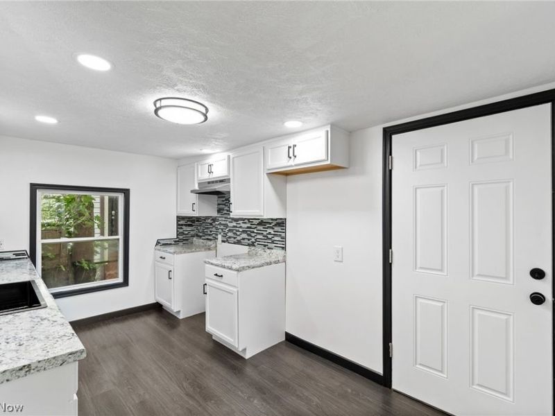 103 W Miller Avenue, Akron, OH 44301 Photo 14