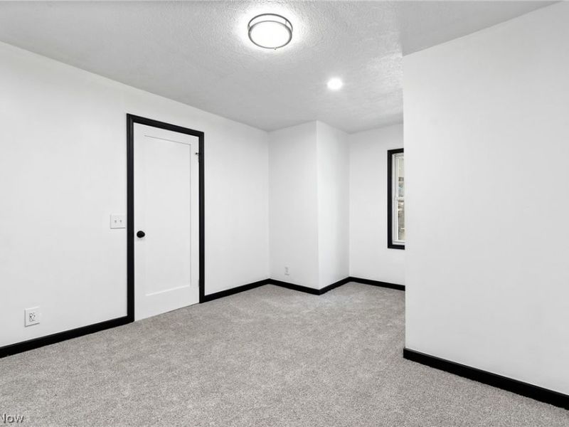 103 W Miller Avenue, Akron, OH 44301 Photo 26