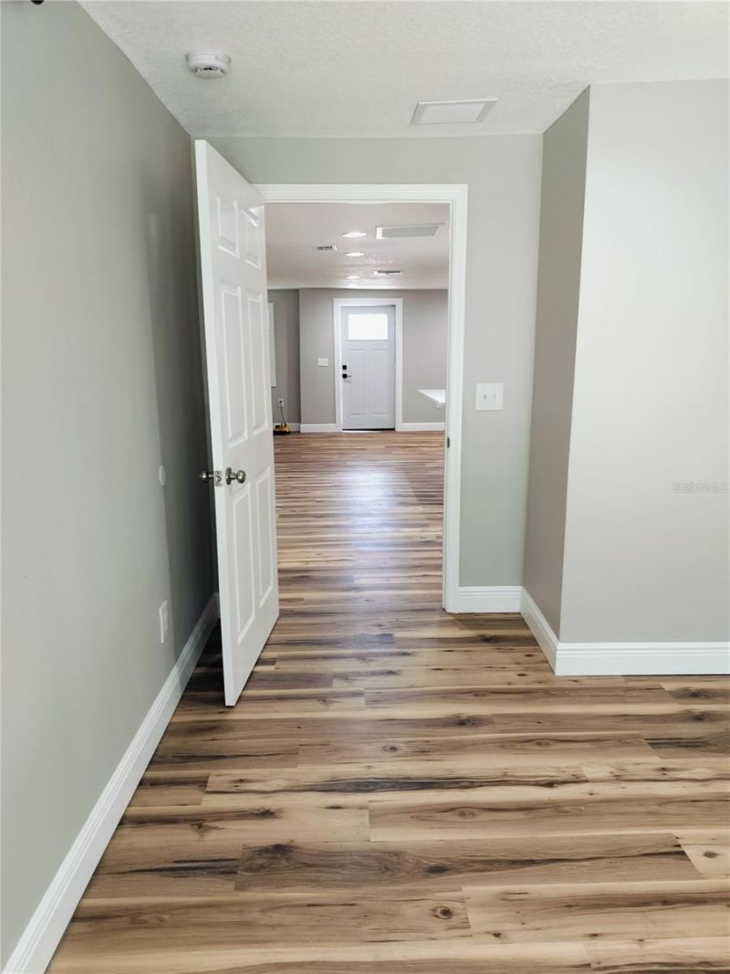 25405b Colmar Avenue, Unit B, Mount Plymouth, FL 32776 Photo