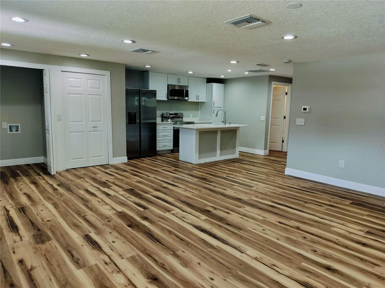 25405b Colmar Avenue, Unit B, Mount Plymouth, FL 32776 Photo