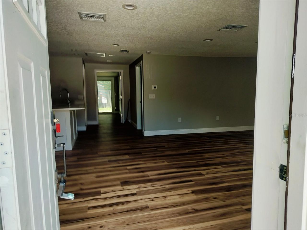 25405b Colmar Avenue, Unit B, Mount Plymouth, FL 32776 Photo