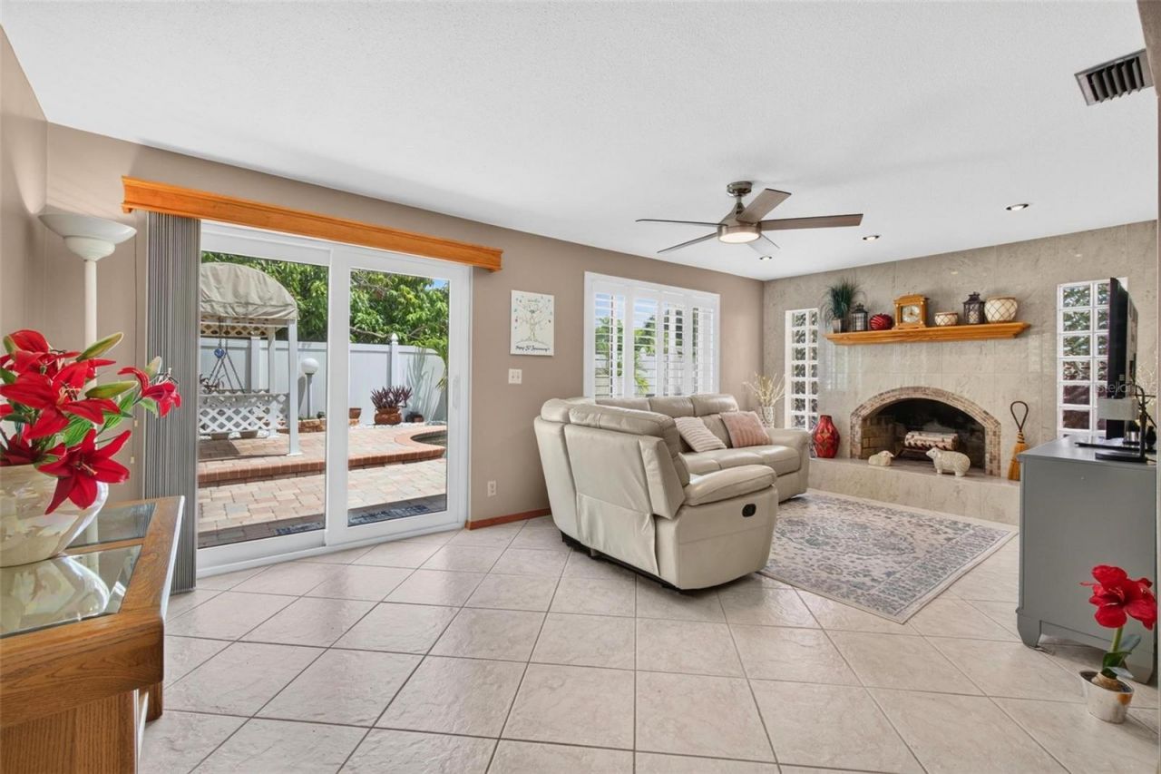 6225 43rd Avenue N, Kenneth City, FL 33709 Photo