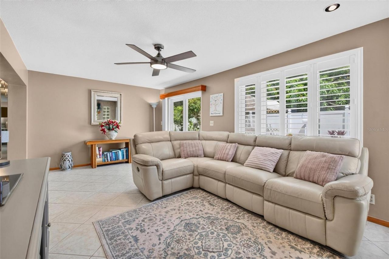 6225 43rd Avenue N, Kenneth City, FL 33709 Photo