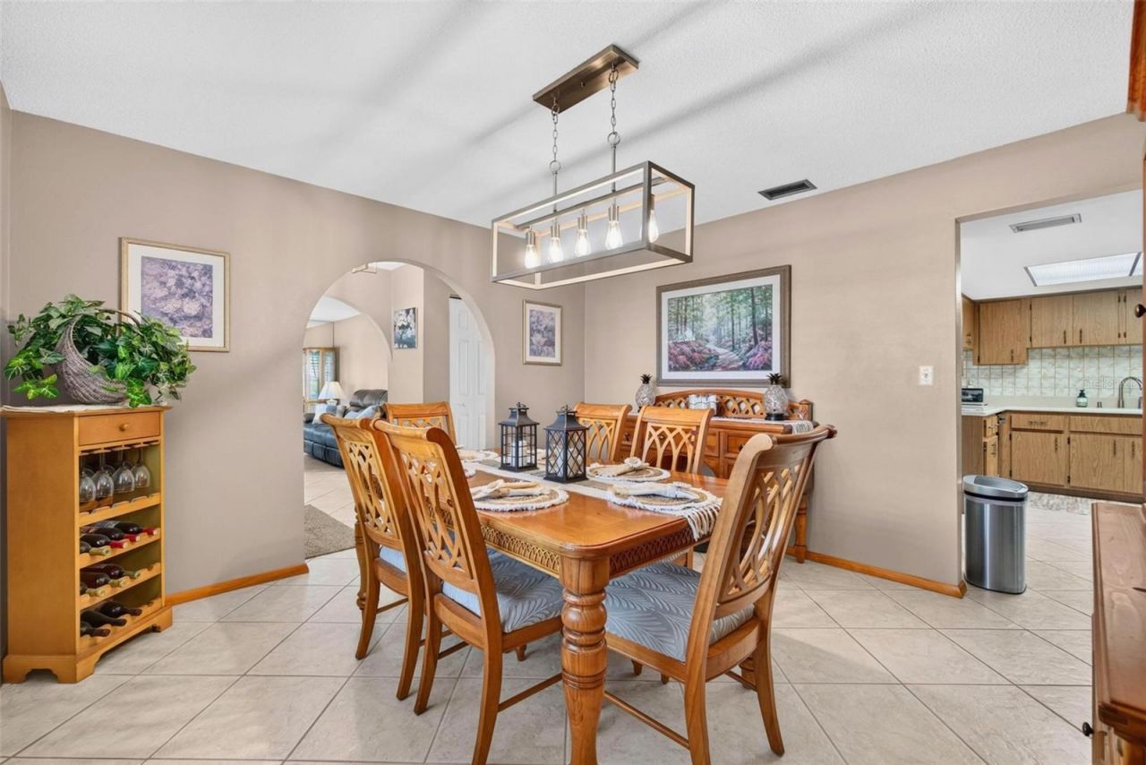 6225 43rd Avenue N, Kenneth City, FL 33709 Photo
