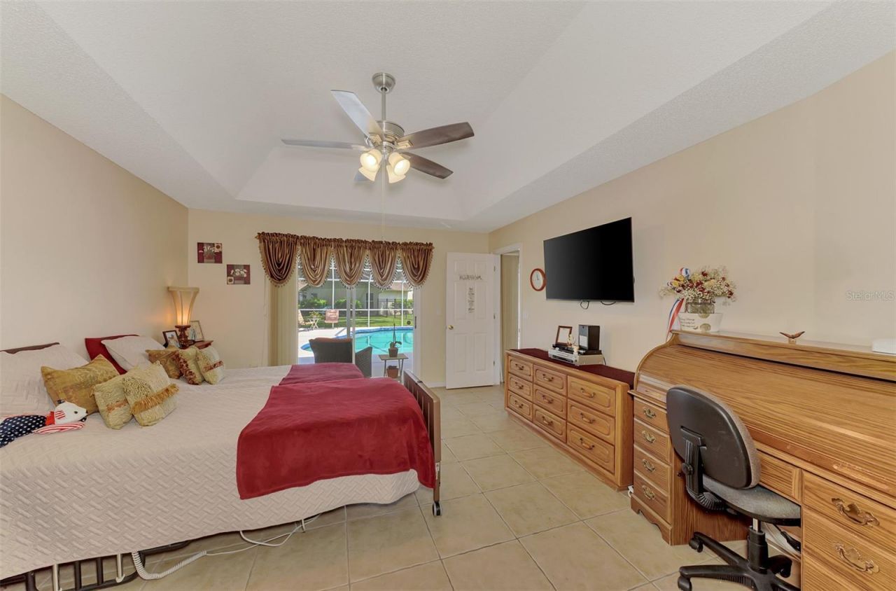 3911 77th Place E, Sarasota, FL 34243 Photo