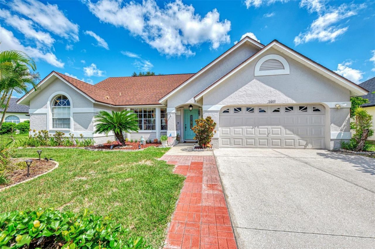 3911 77th Place E, Sarasota, FL 34243 Photo