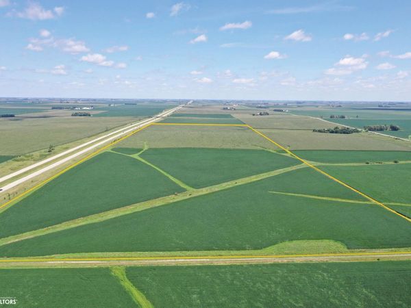 I Ave., Wellsburg, IA 50680