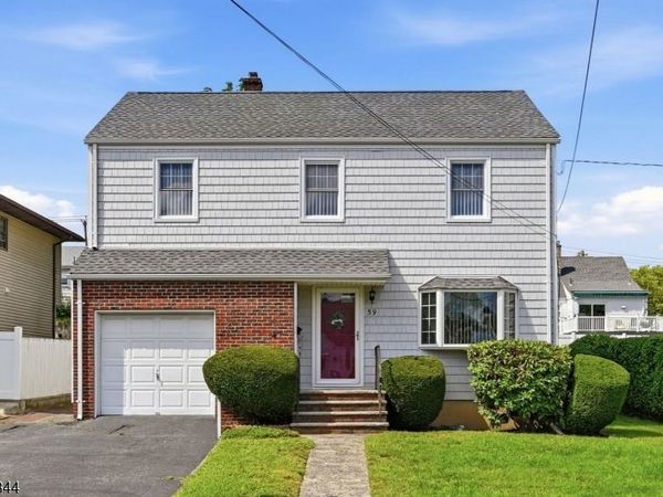 59 17Th Ave, Elmwood Park, NJ 07407