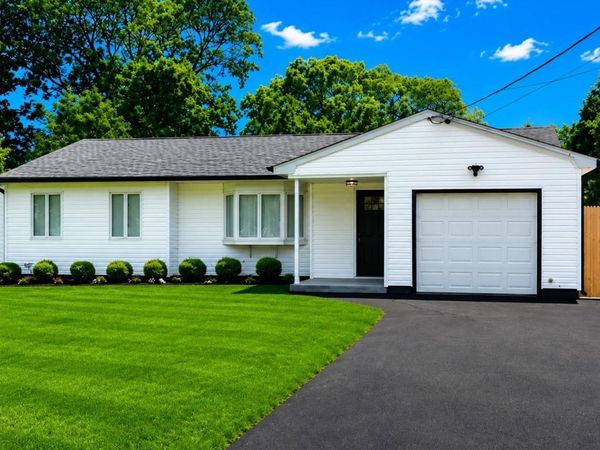 16 Adobe Drive , Shirley, NY 11967