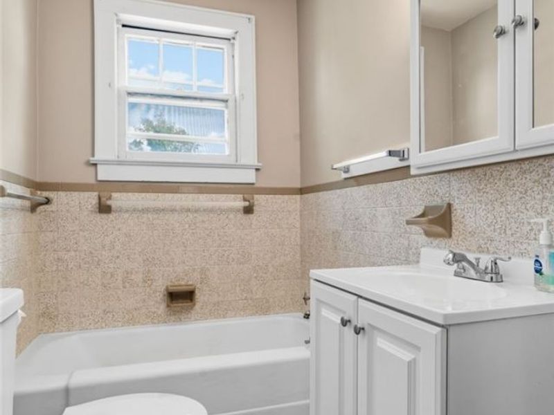4645 Kendal Street SW, Canton, OH 44706 Photo 15
