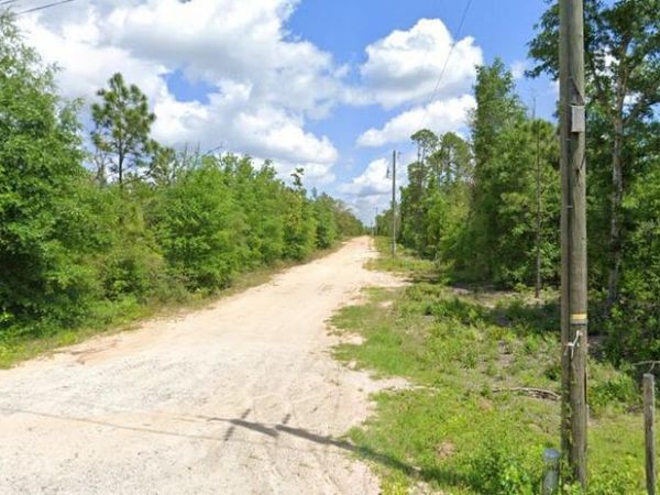 000 Mudge Road , Fountain, FL 32438