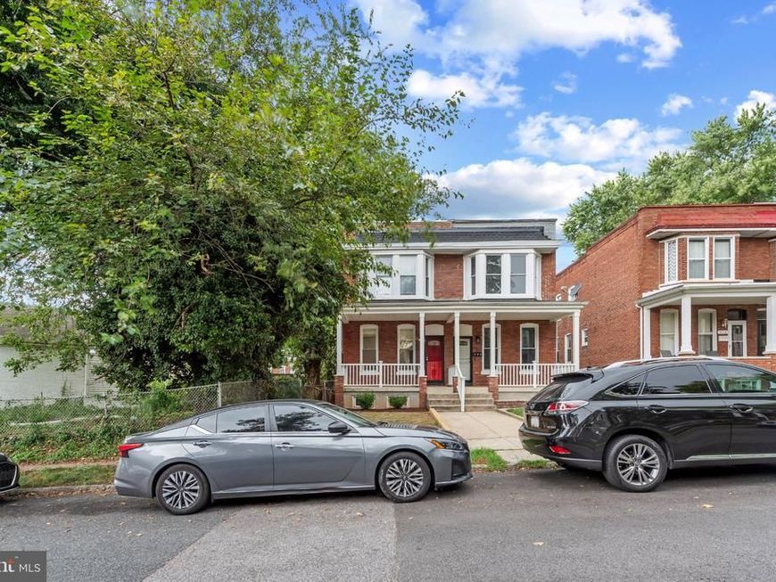 442 S Augusta Avenue, Baltimore, MD 21229 Main Photo
