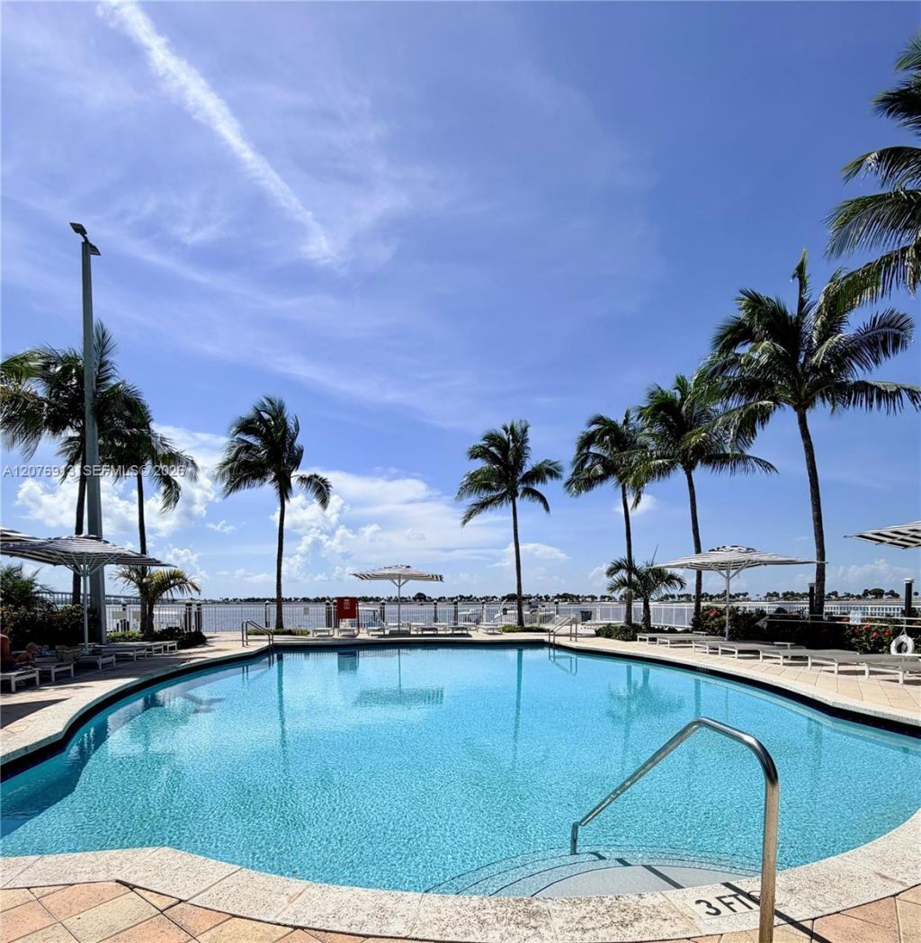 2101 Brickell Ave , Unit 1805, Miami, FL 33129 Photo
