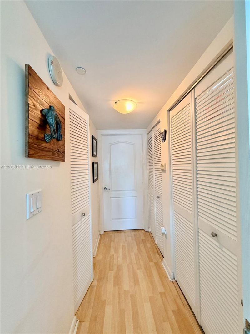 2101 Brickell Ave , Unit 1805, Miami, FL 33129 Photo