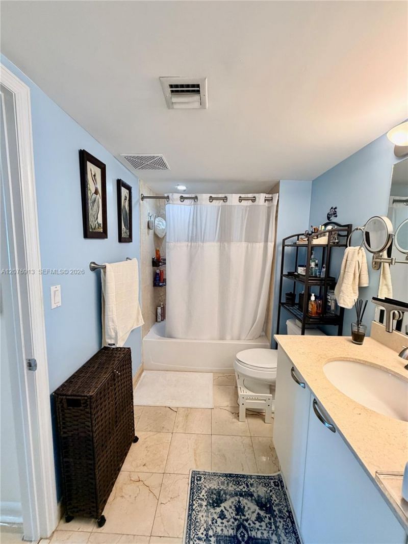 2101 Brickell Ave , Unit 1805, Miami, FL 33129 Photo
