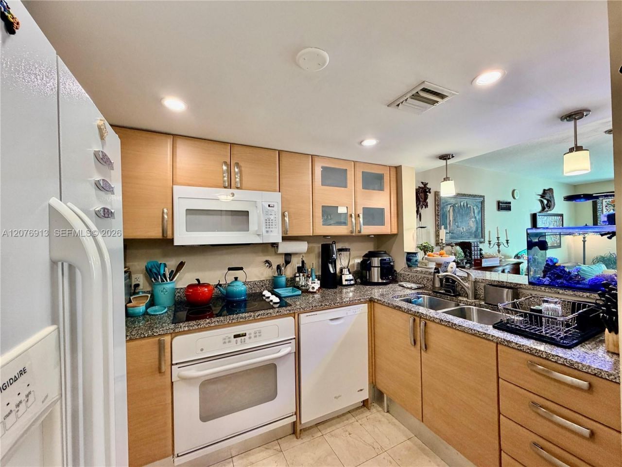 2101 Brickell Ave , Unit 1805, Miami, FL 33129 Photo