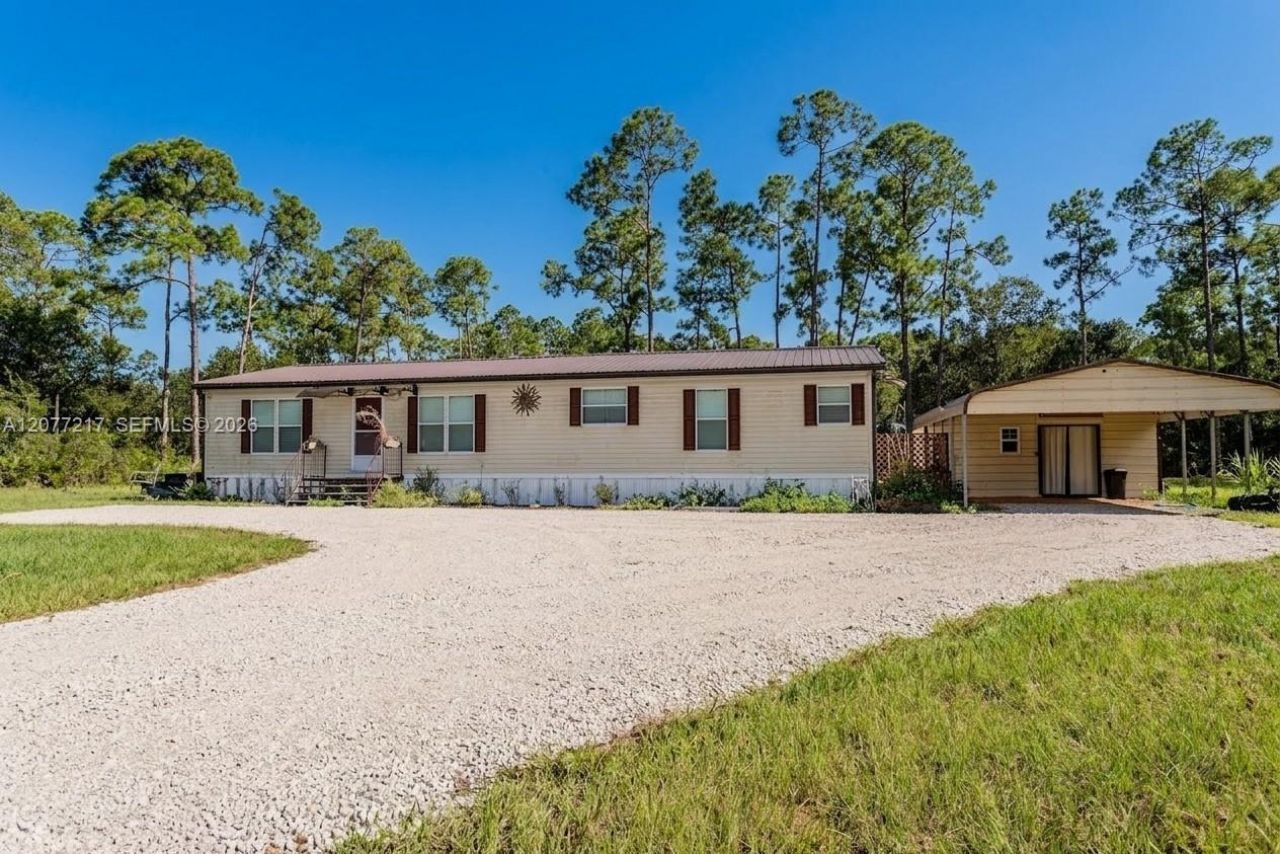 4075 Fort Center Avenue , La Belle, FL 33935 Photo