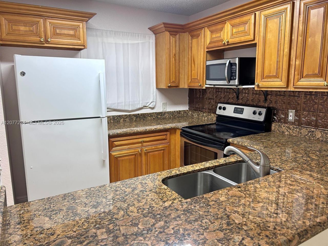 1525 Lake Crystal Dr, Unit D, West Palm Beach, FL 33411 Photo