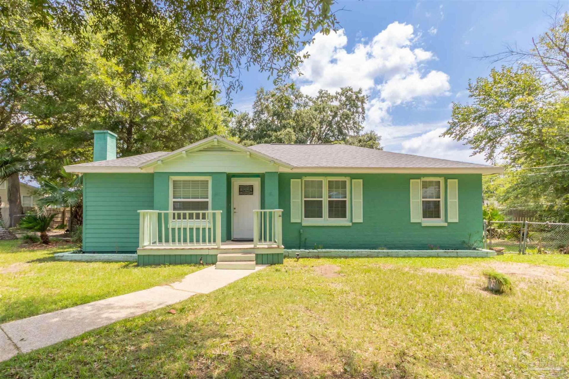 201 Brown Rd, Pensacola, FL 32507 Main Photo