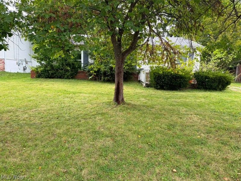 2786 Hazelton Court, Mount Healthy, OH 45251 Photo 2