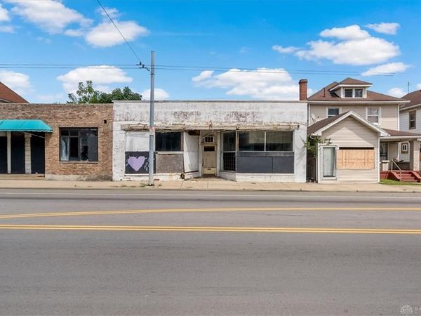2212 N Main Street, Dayton, OH 45405