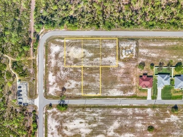NW 40th LN , CAPE CORAL, FL 33993