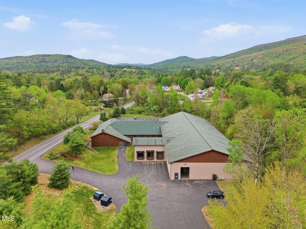 149 State Route 28N, North Creek, NY 12853