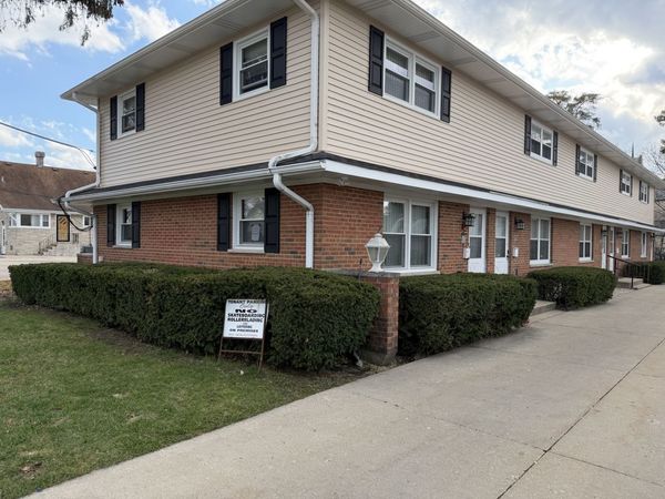 914 Hillside Avenue , Unit 1, Antioch, IL 60002
