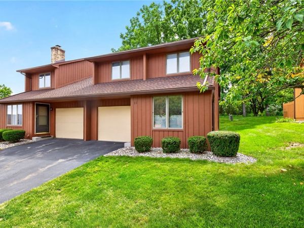 11 Spring Hill, Fairport, NY 14450